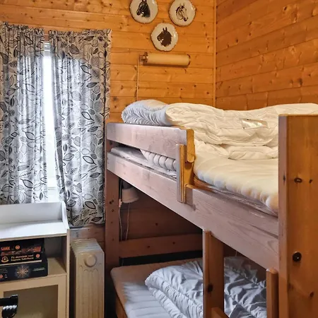 3 Bedroom Cozy In Hébergement de vacances Farsund
