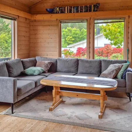 Hébergement de vacances 3 Bedroom Cozy In